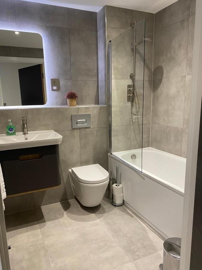 Icona - Brand New City Centre Apartment York Bagian luar foto