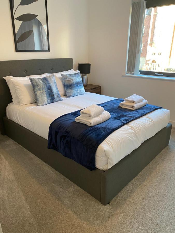 Icona - Brand New City Centre Apartment York Bagian luar foto